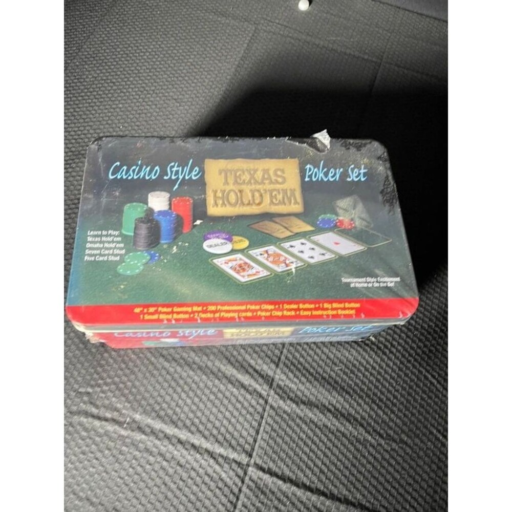 Compleat set NEW Texas Holdom